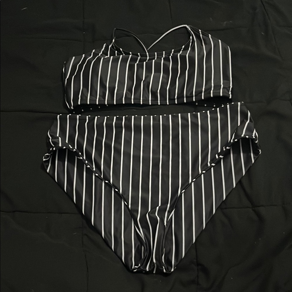 SHEIN Striped Bikini